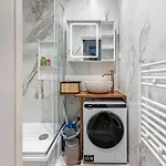 Champs-elysees Cosy Apartment Paris